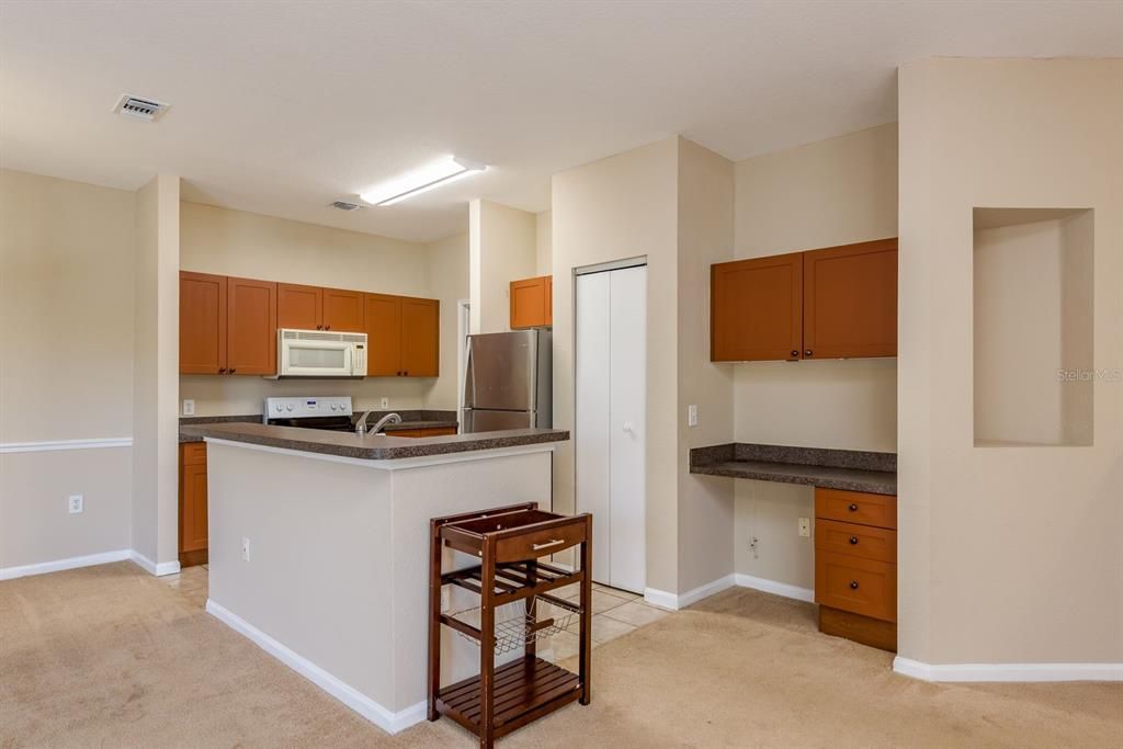 For Rent: $2,200 (3 beds, 2 baths, 1510 Square Feet)