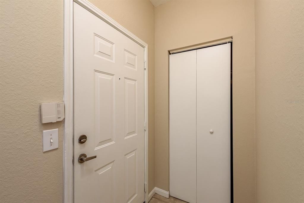 For Rent: $2,200 (3 beds, 2 baths, 1510 Square Feet)