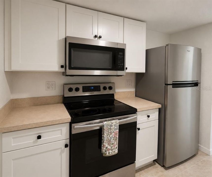 В аренду: $1,600 (2 спален, 2 ванн, 897 Квадратных фут)