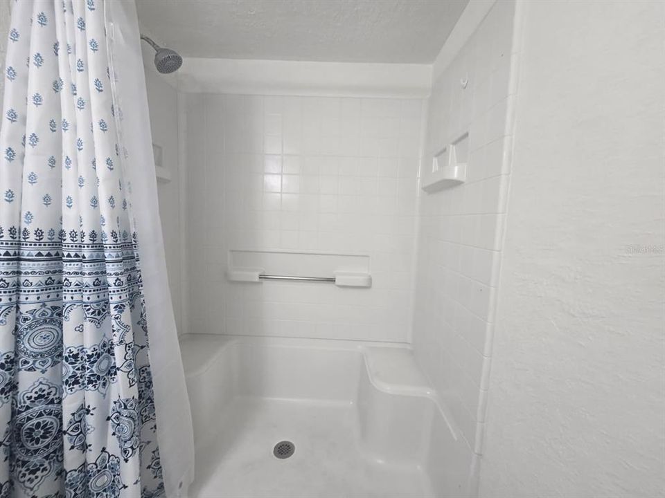 В аренду: $1,600 (2 спален, 2 ванн, 897 Квадратных фут)