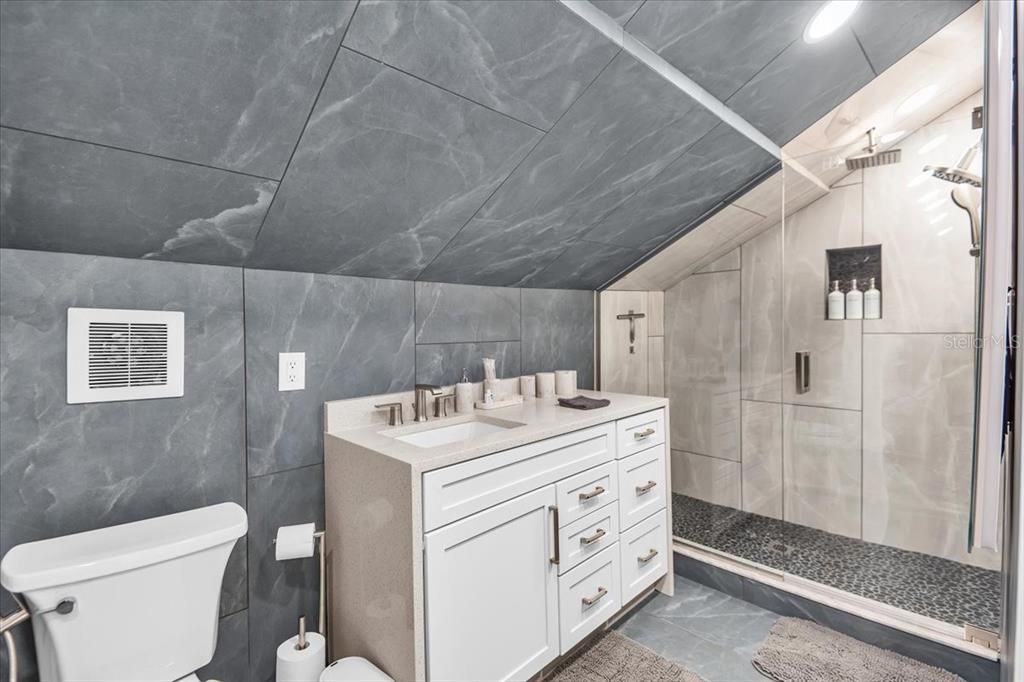 For Rent: $17,000 (5 beds, 5 baths, 3248 Square Feet)