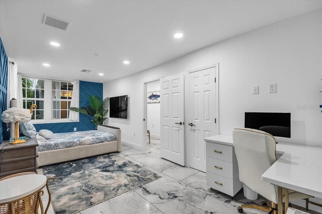For Rent: $17,000 (5 beds, 5 baths, 3248 Square Feet)