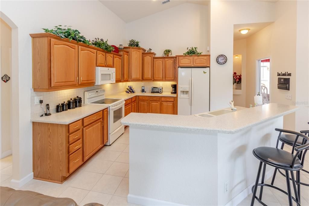 For Sale: $439,000 (3 beds, 3 baths, 2419 Square Feet)