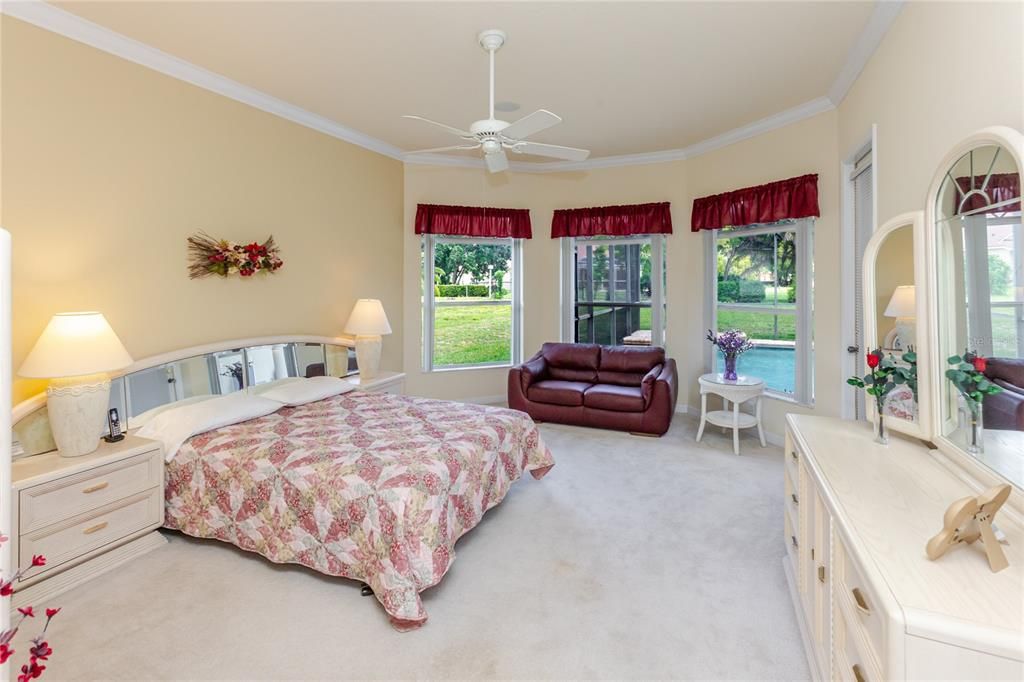 For Sale: $439,000 (3 beds, 3 baths, 2419 Square Feet)