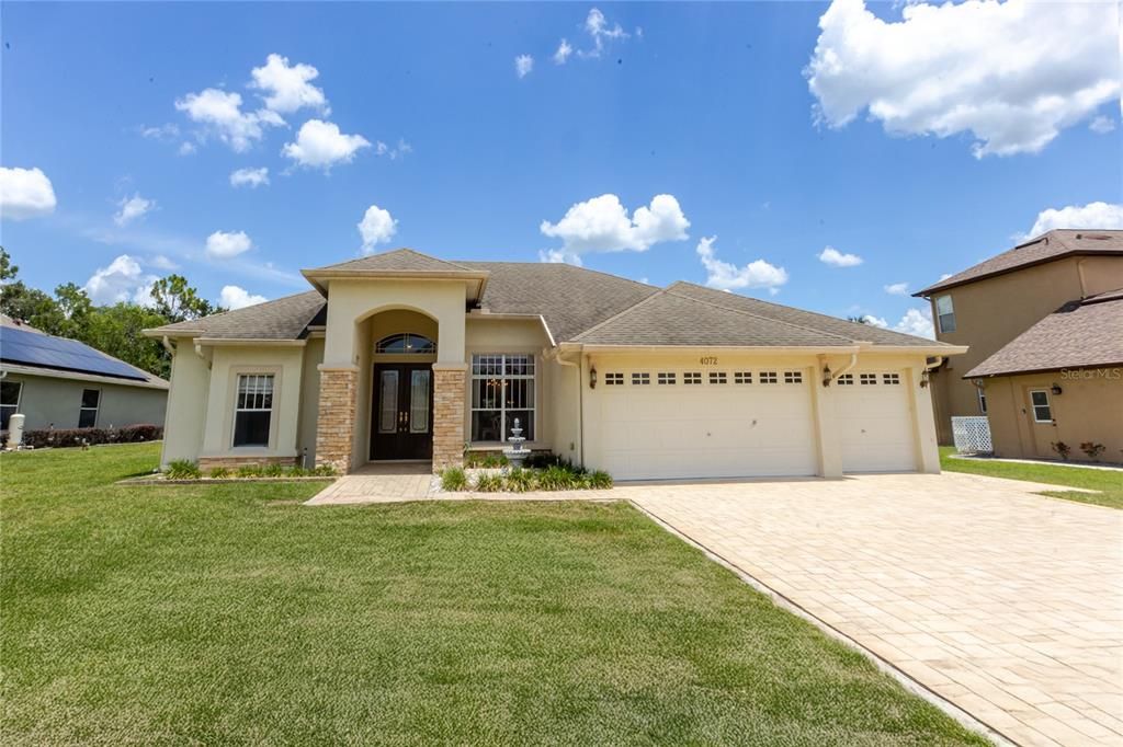 For Sale: $439,000 (3 beds, 3 baths, 2419 Square Feet)