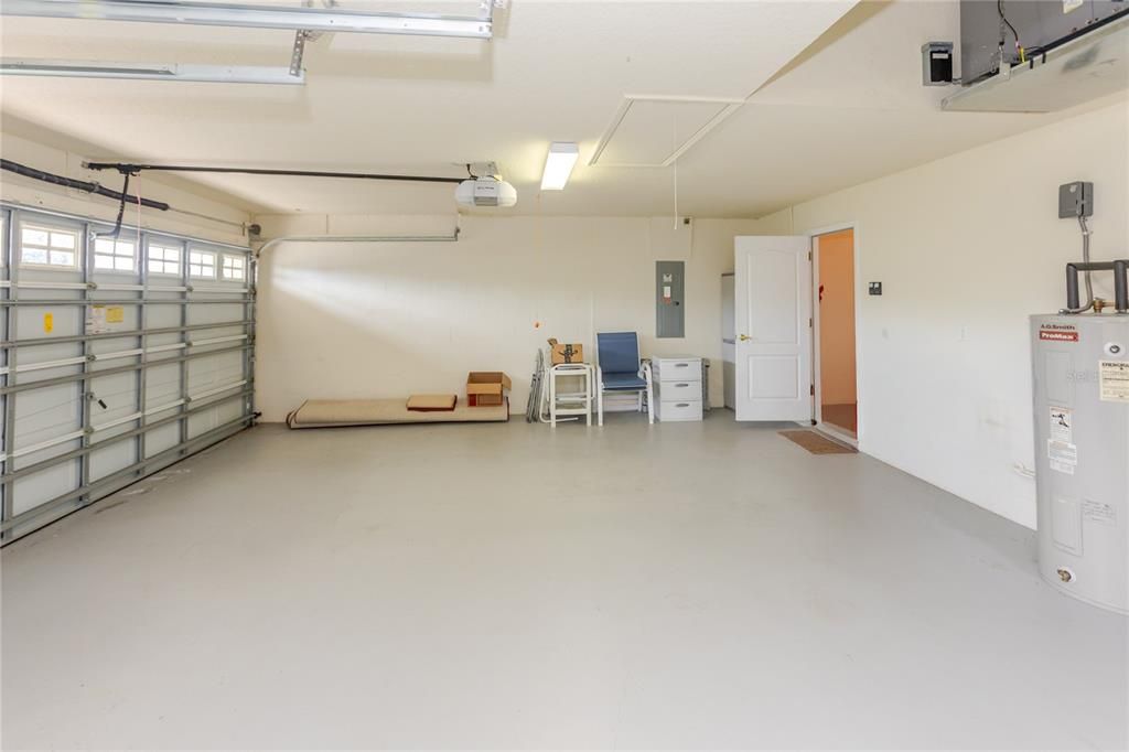 For Sale: $439,000 (3 beds, 3 baths, 2419 Square Feet)