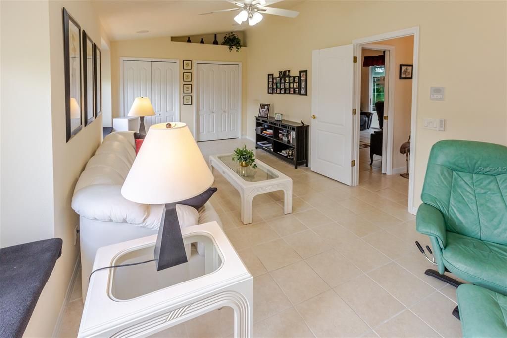 For Sale: $439,000 (3 beds, 3 baths, 2419 Square Feet)
