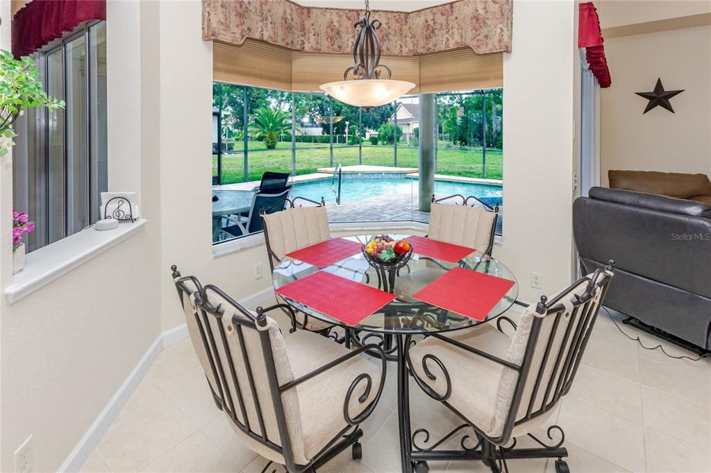 For Sale: $439,000 (3 beds, 3 baths, 2419 Square Feet)