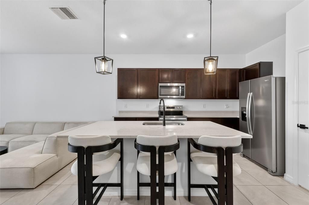 For Sale: $314,900 (3 beds, 2 baths, 1673 Square Feet)