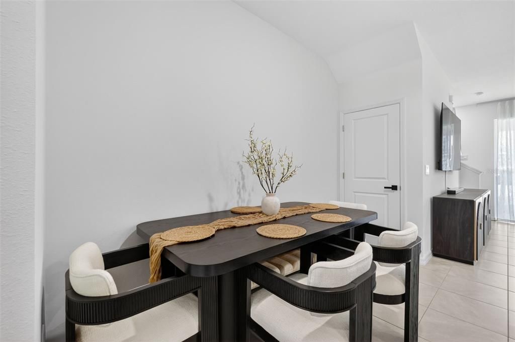 For Sale: $314,900 (3 beds, 2 baths, 1673 Square Feet)