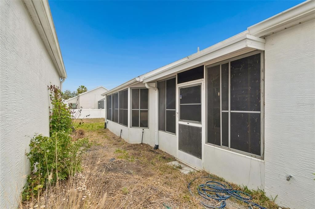 For Rent: $1,800 (2 beds, 2 baths, 1461 Square Feet)