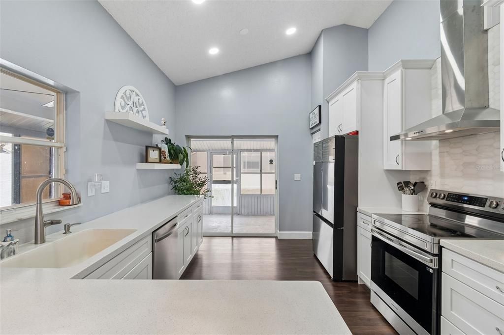 For Rent: $1,800 (2 beds, 2 baths, 1461 Square Feet)