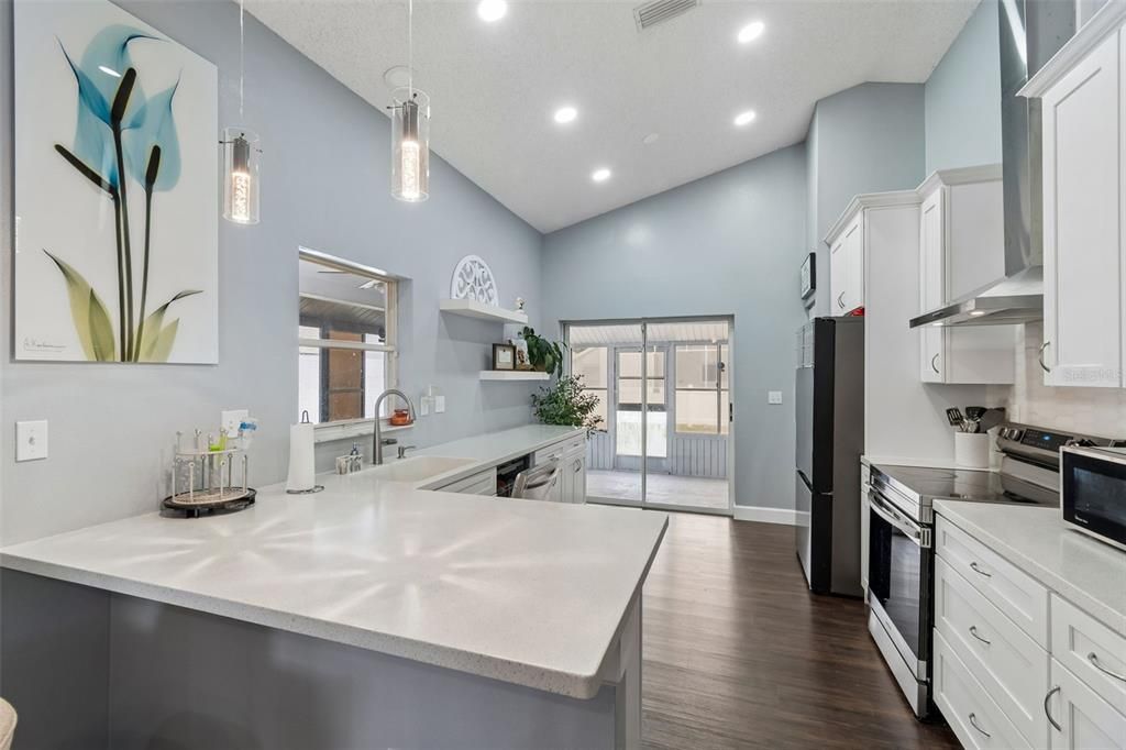 For Rent: $1,800 (2 beds, 2 baths, 1461 Square Feet)