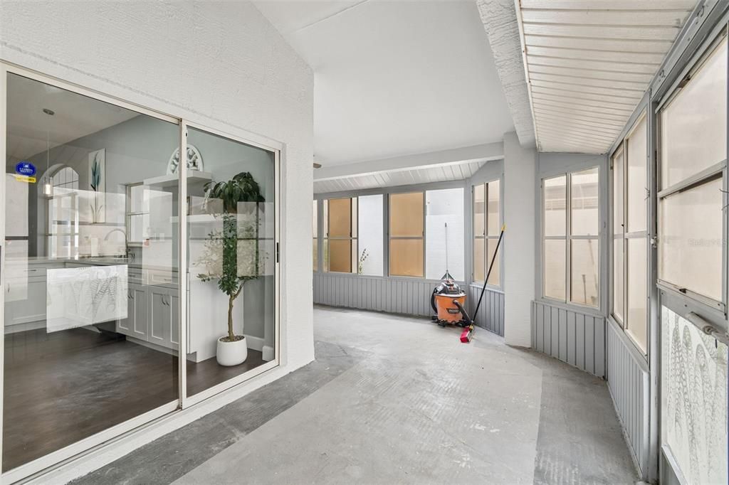 For Rent: $1,800 (2 beds, 2 baths, 1461 Square Feet)