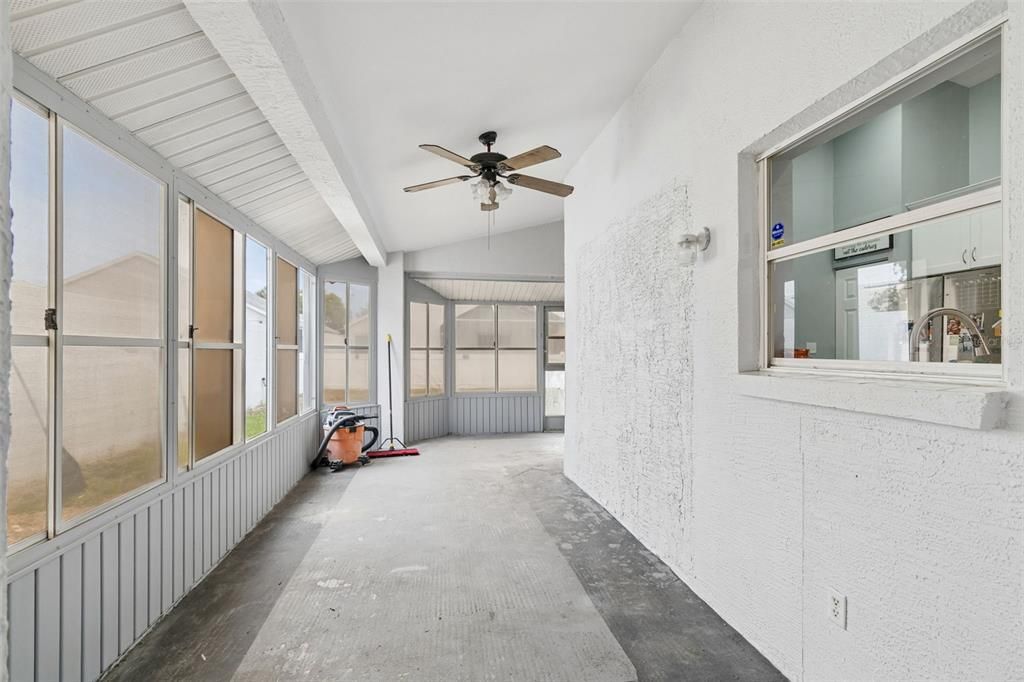 For Rent: $1,800 (2 beds, 2 baths, 1461 Square Feet)