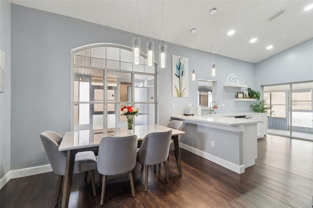 For Rent: $1,800 (2 beds, 2 baths, 1461 Square Feet)