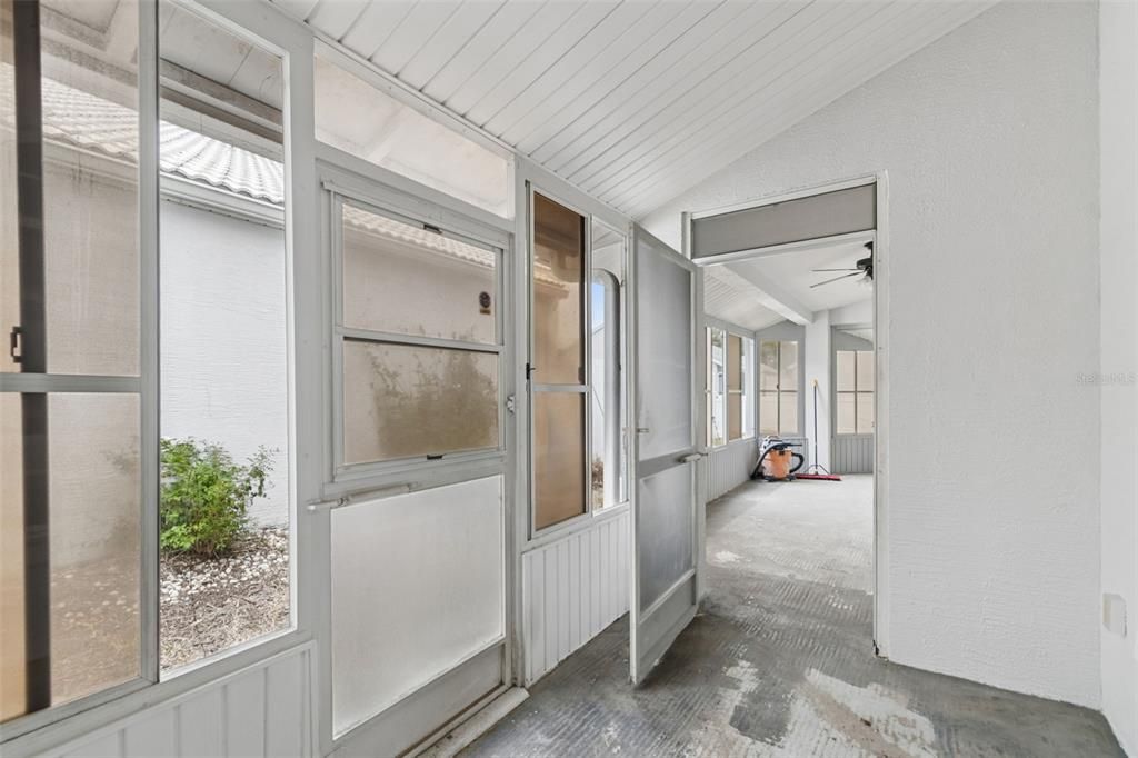 For Rent: $1,800 (2 beds, 2 baths, 1461 Square Feet)