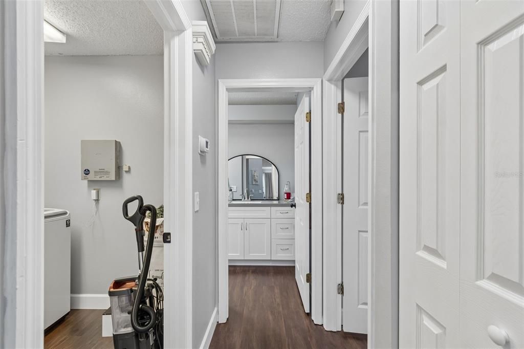 For Rent: $1,800 (2 beds, 2 baths, 1461 Square Feet)