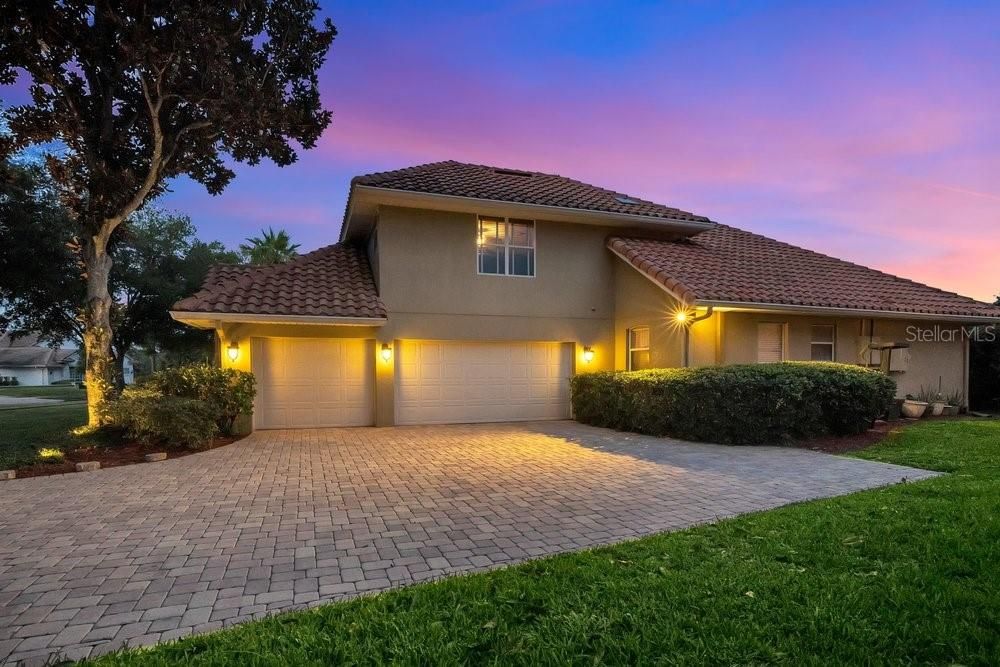 For Sale: $949,500 (4 beds, 4 baths, 3403 Square Feet)