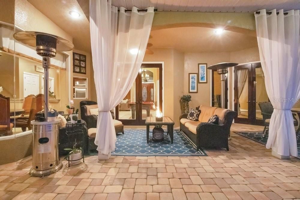 For Sale: $949,500 (4 beds, 4 baths, 3403 Square Feet)