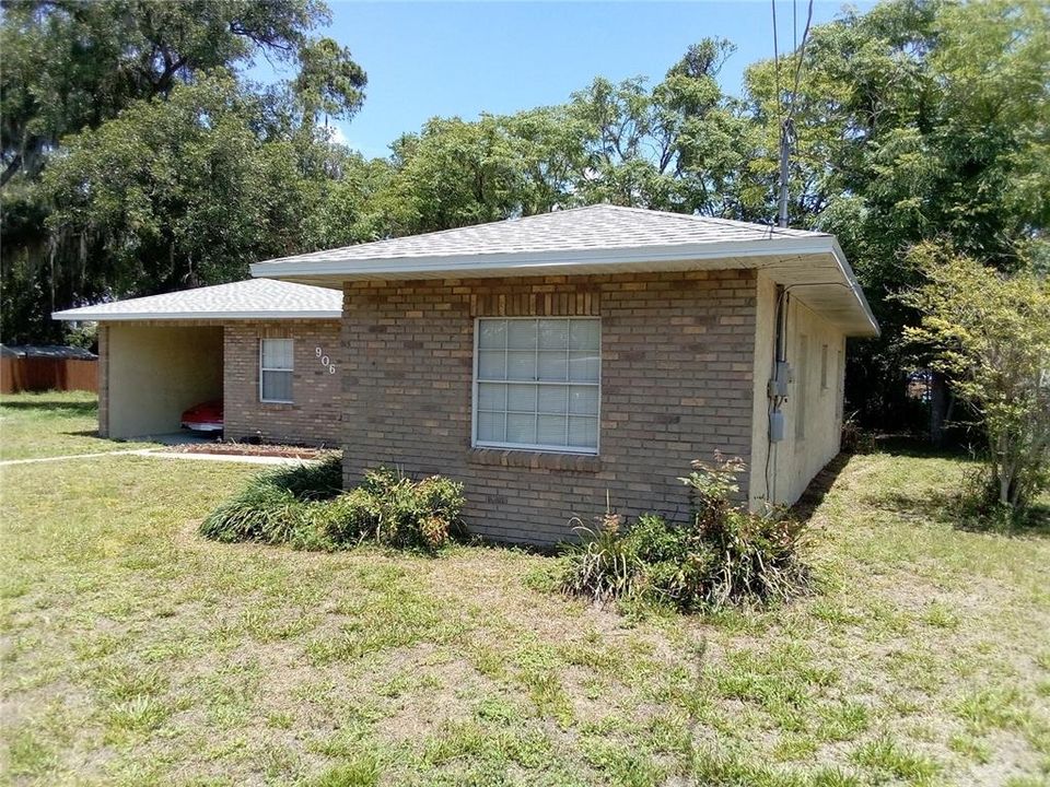 Activo con contrato: $192,000 (2 camas, 1 baños, 1250 Pies cuadrados)
