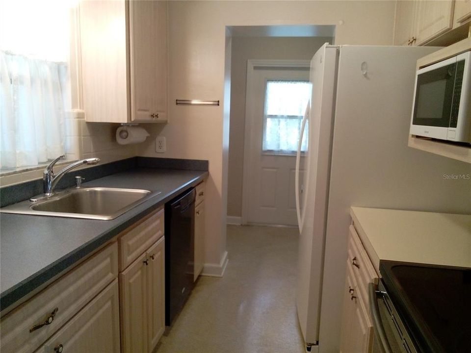 Activo con contrato: $192,000 (2 camas, 1 baños, 1250 Pies cuadrados)