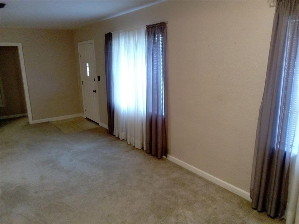 Activo con contrato: $192,000 (2 camas, 1 baños, 1250 Pies cuadrados)