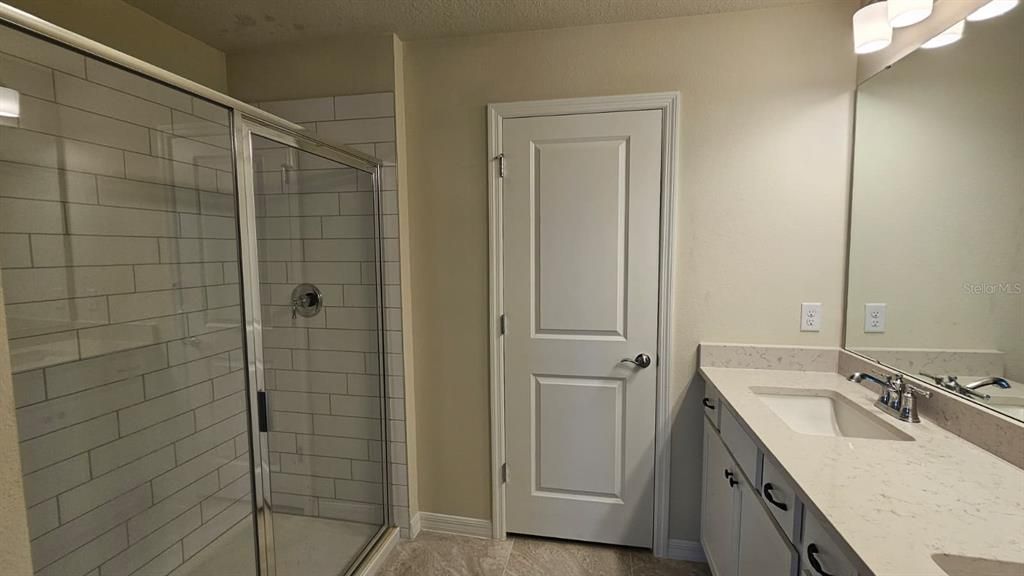 En Renta: $2,650 (4 camas, 3 baños, 1858 Pies cuadrados)