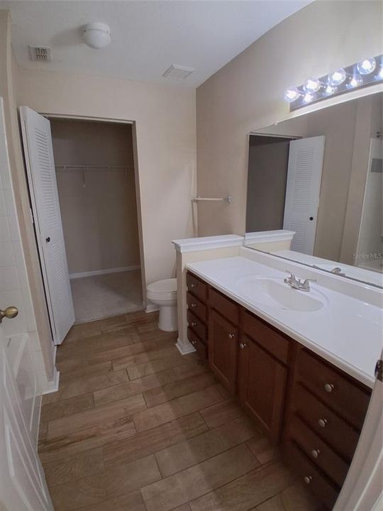 En Venta: $299,900 (3 camas, 2 baños, 1578 Pies cuadrados)