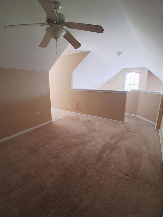 En Venta: $299,900 (3 camas, 2 baños, 1578 Pies cuadrados)