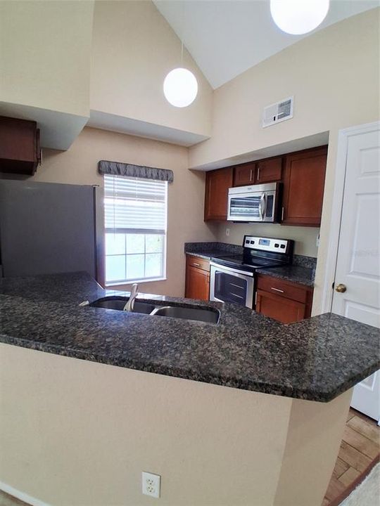 En Venta: $299,900 (3 camas, 2 baños, 1578 Pies cuadrados)