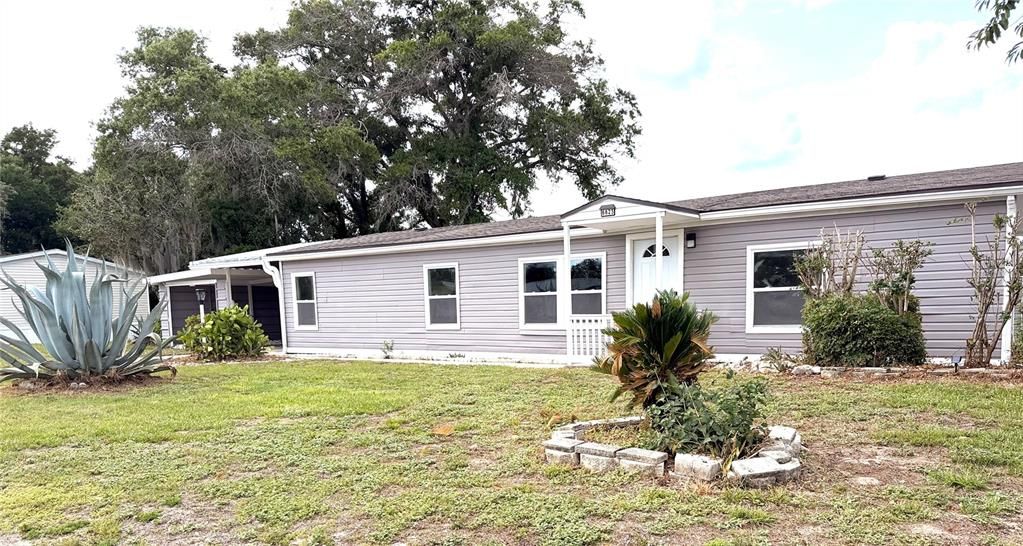 For Sale: $199,999 (3 beds, 2 baths, 1404 Square Feet)