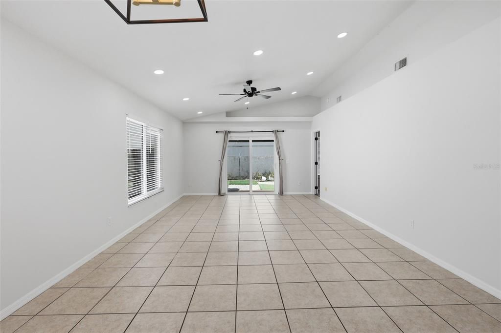 Active With Contract: $375,000 (3 beds, 2 baths, 1345 Square Feet)