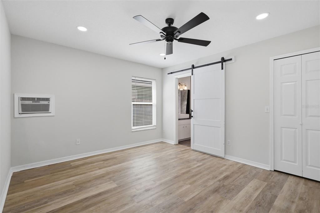 Active With Contract: $375,000 (3 beds, 2 baths, 1345 Square Feet)