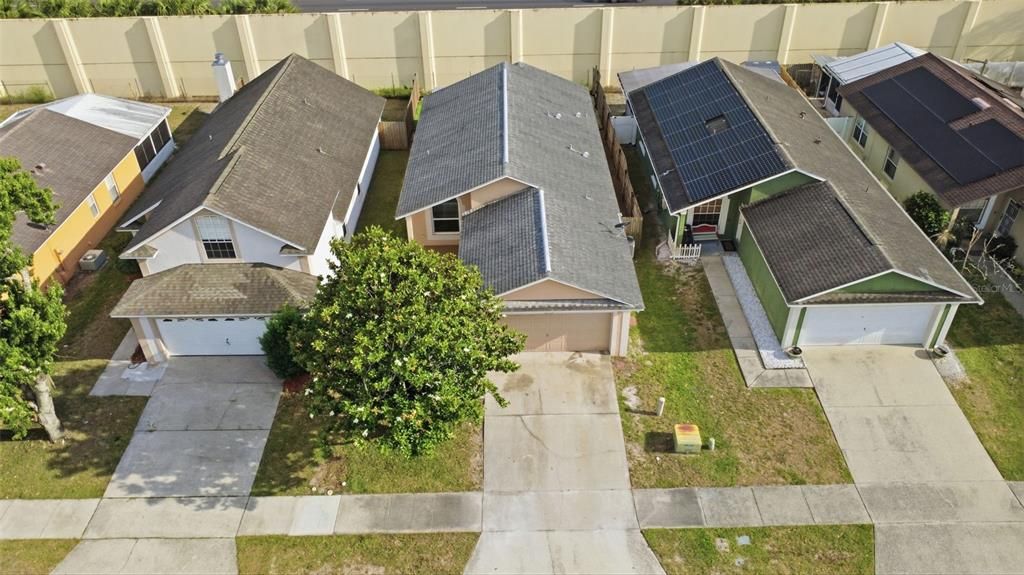 Active With Contract: $375,000 (3 beds, 2 baths, 1345 Square Feet)