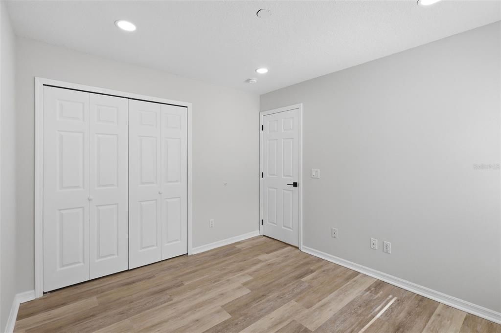 Active With Contract: $375,000 (3 beds, 2 baths, 1345 Square Feet)