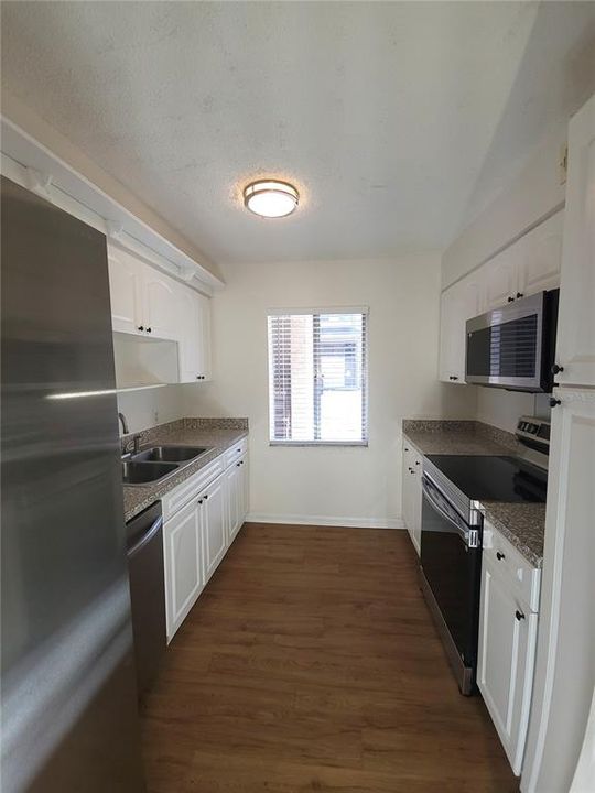 В аренду: $1,500 (2 спален, 1 ванн, 936 Квадратных фут)
