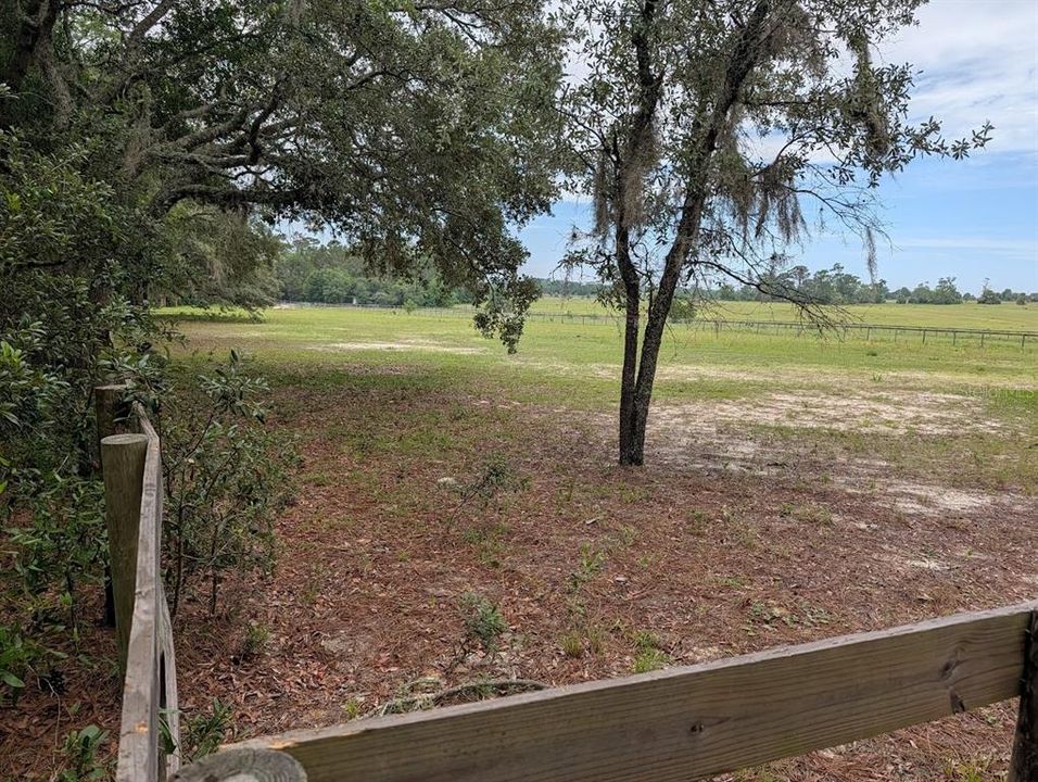 Active With Contract: $31,900 (1.05 acres)