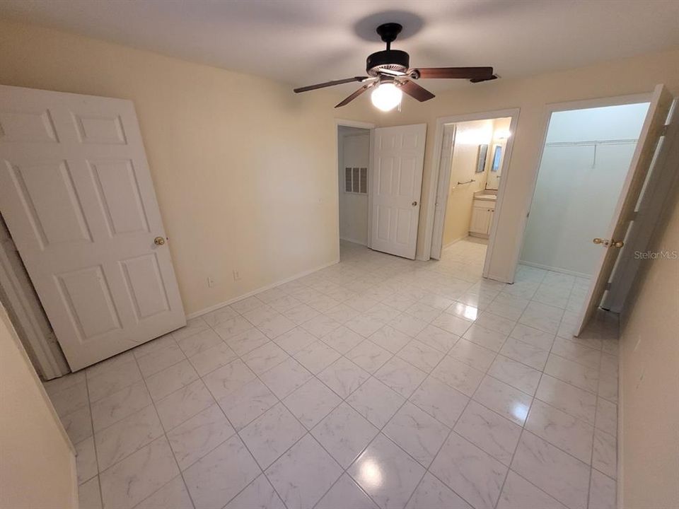 For Rent: $1,525 (2 beds, 2 baths, 987 Square Feet)