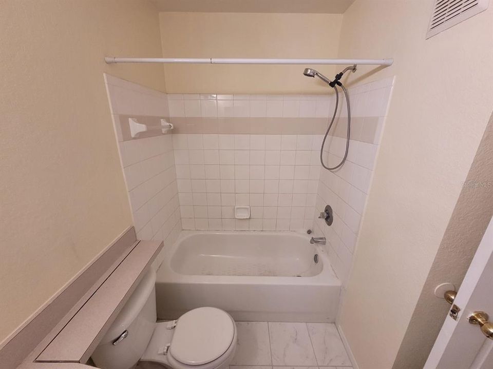 For Rent: $1,525 (2 beds, 2 baths, 987 Square Feet)