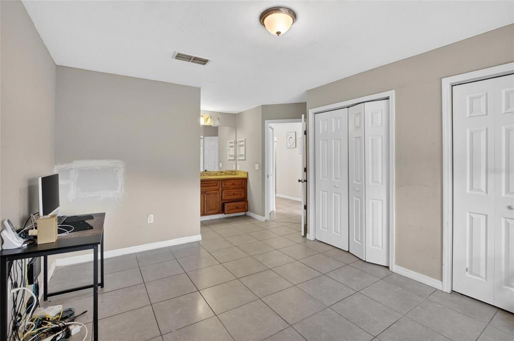 For Sale: $320,000 (3 beds, 2 baths, 1225 Square Feet)