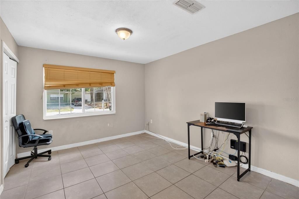 For Sale: $320,000 (3 beds, 2 baths, 1225 Square Feet)