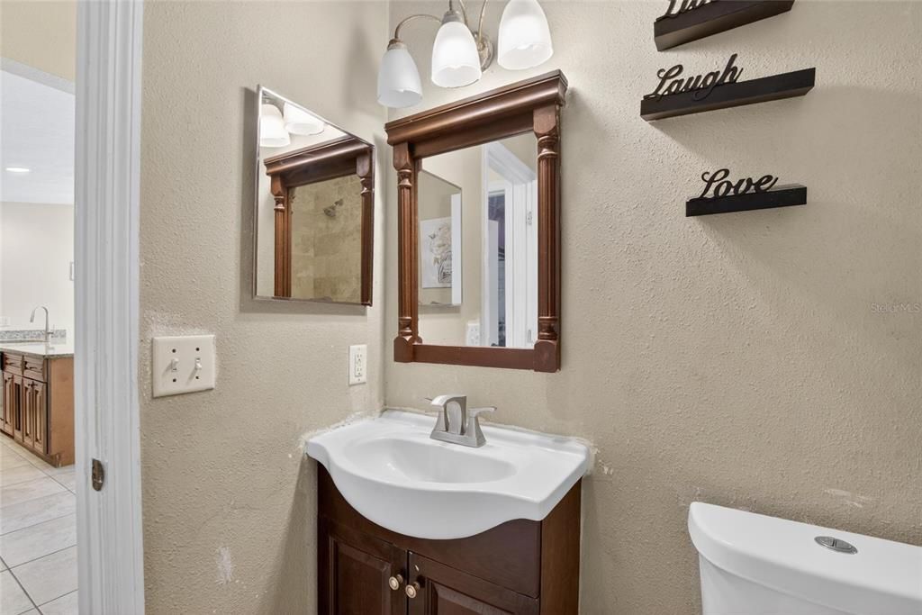 For Sale: $320,000 (3 beds, 2 baths, 1225 Square Feet)