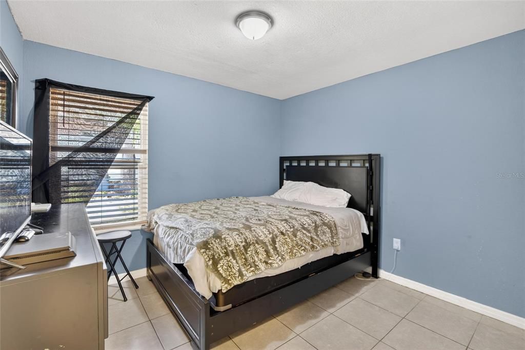 For Sale: $320,000 (3 beds, 2 baths, 1225 Square Feet)