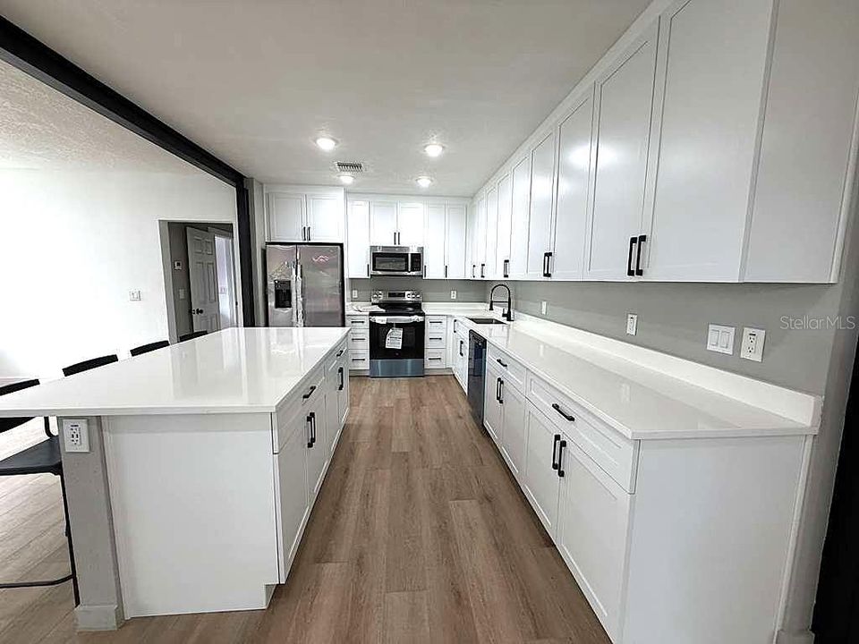 For Sale: $719,990 (3 beds, 2 baths, 1495 Square Feet)