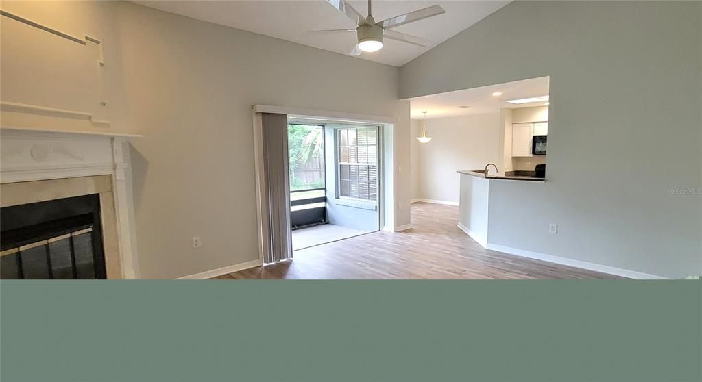 For Rent: $2,725 (4 beds, 2 baths, 2102 Square Feet)