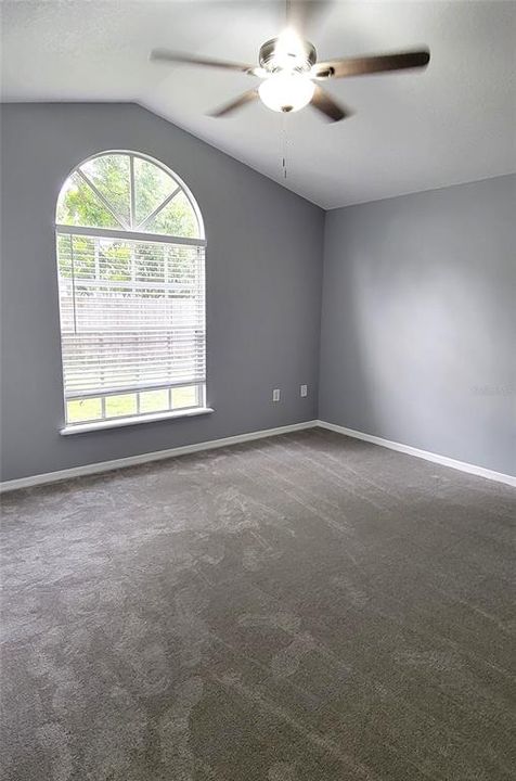 For Rent: $2,725 (4 beds, 2 baths, 2102 Square Feet)