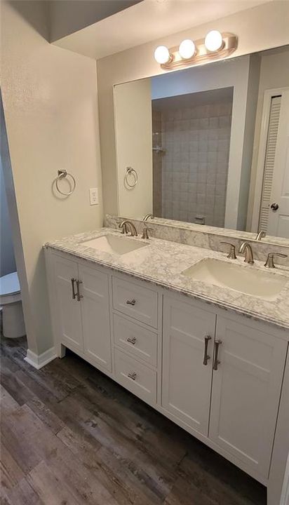 For Rent: $2,725 (4 beds, 2 baths, 2102 Square Feet)