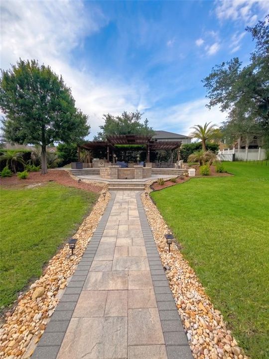 For Rent: $3,500 (4 beds, 3 baths, 3004 Square Feet)