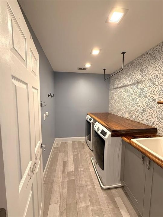 For Rent: $3,500 (4 beds, 3 baths, 3004 Square Feet)
